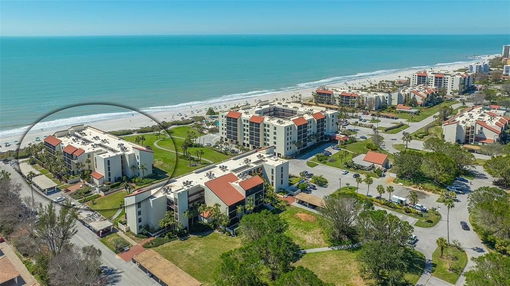 1925 GULF OF MEXICO DRIVE # G8-302, LONGBOAT KEY, FL 34228 — zdjęcie 2