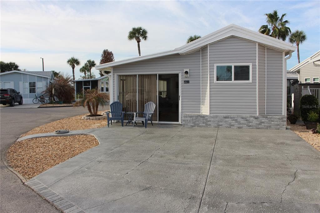 9000 US HWY 192 # 598, CLERMONT, FL 34714