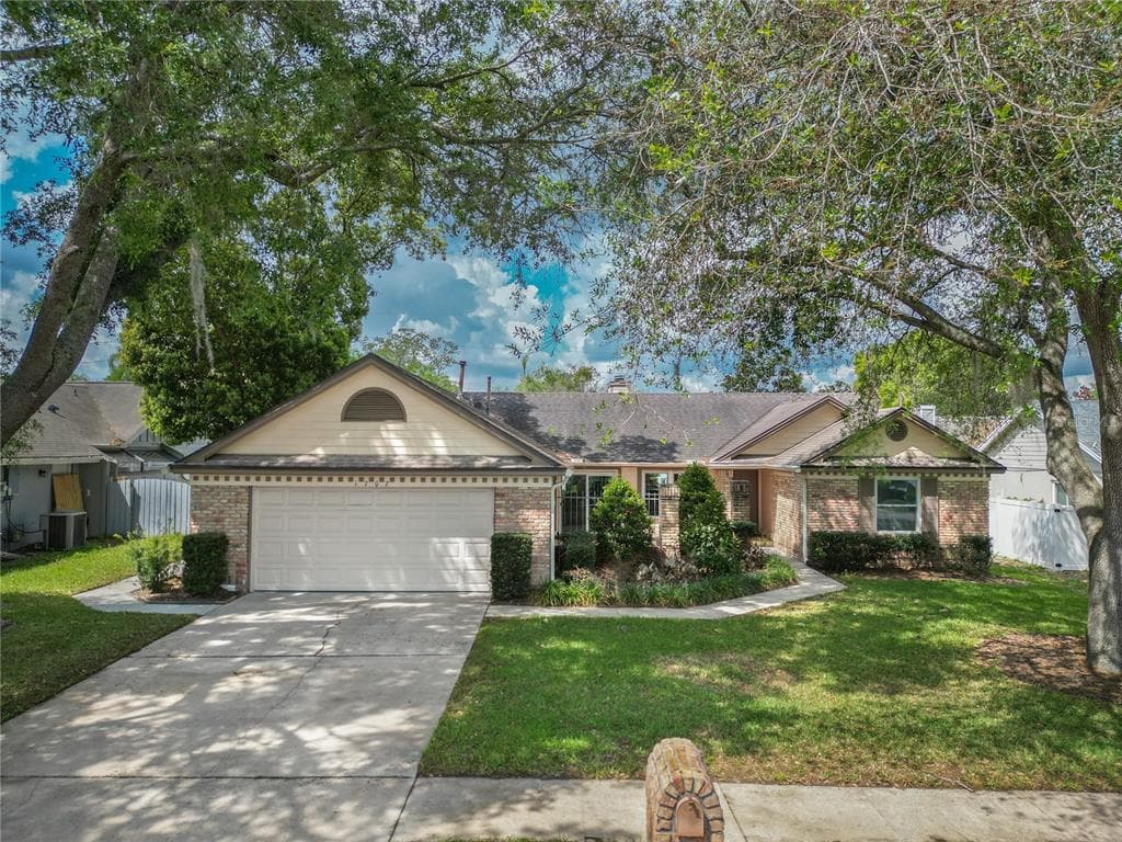 1707 GRANGE CIRCLE, LONGWOOD, FL 32750