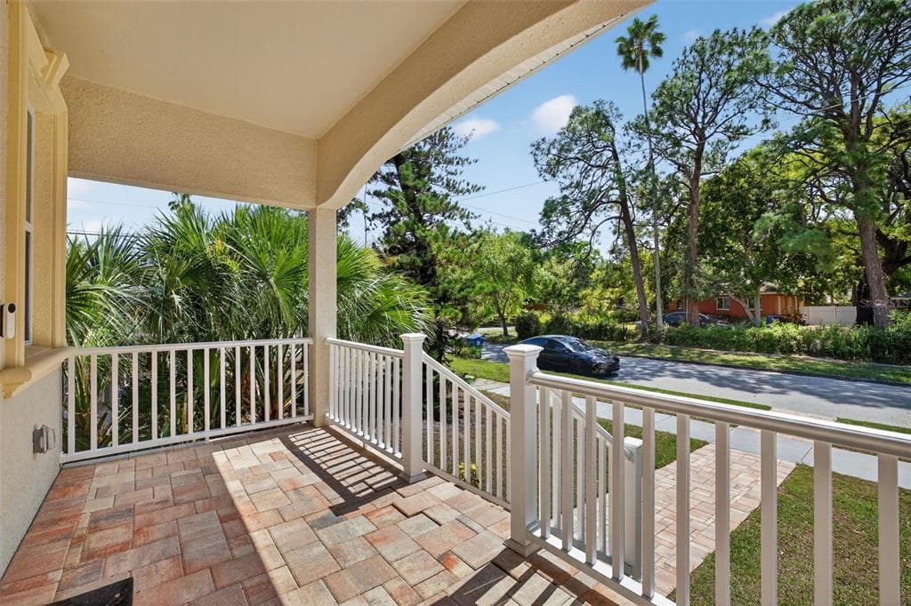 711 28TH AVENUE S, ST PETERSBURG, FL 33705 — zdjęcie 3