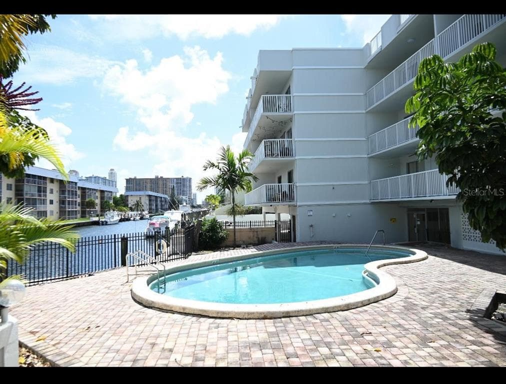 3527 NE 168TH STREET # 208, NORTH MIAMI BEACH, FL 33160 — zdjęcie 2