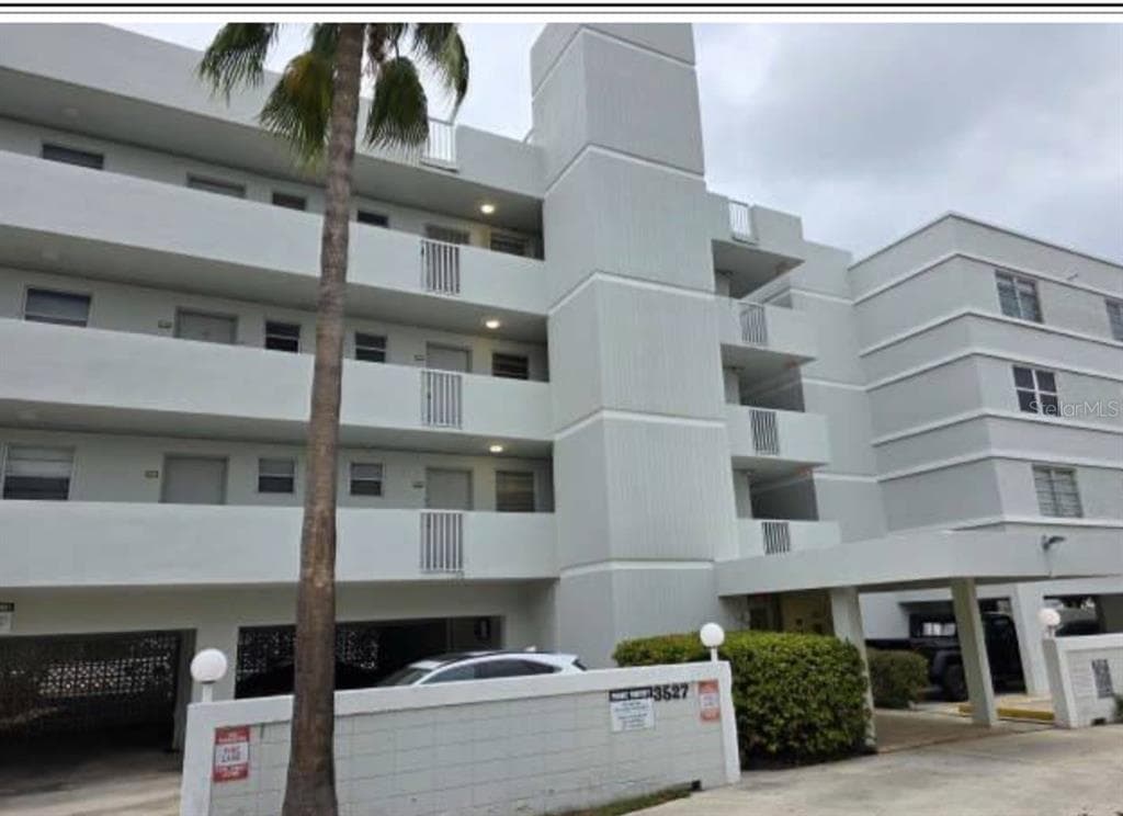 3527 NE 168TH STREET # 208, NORTH MIAMI BEACH, FL 33160