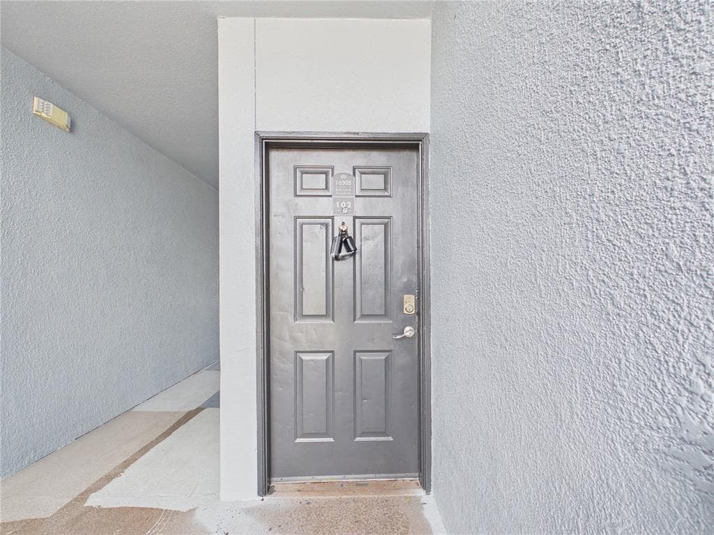 16305 ENCLAVE VILLAGE DRIVE # 102, TAMPA, FL 33647 — zdjęcie 2