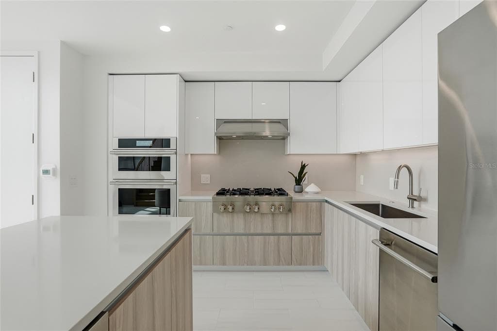 400 CENTRAL AVENUE # 306, ST PETERSBURG, FL 33701 — zdjęcie 5