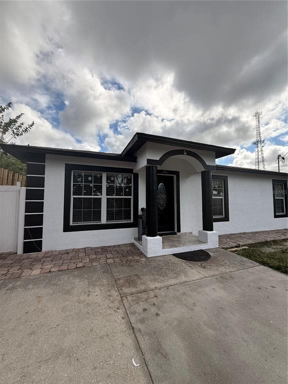1305 E LOUISE AVENUE, TAMPA, FL 33603