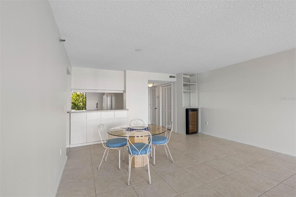 19111 VISTA BAY DRIVE # 204, INDIAN SHORES, FL 33785 — zdjęcie 4