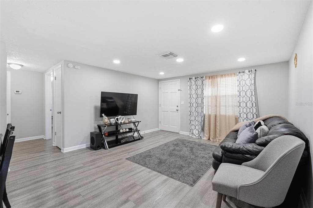 9825 LAKESIDE LANE, PORT RICHEY, FL 34668 — zdjęcie 5