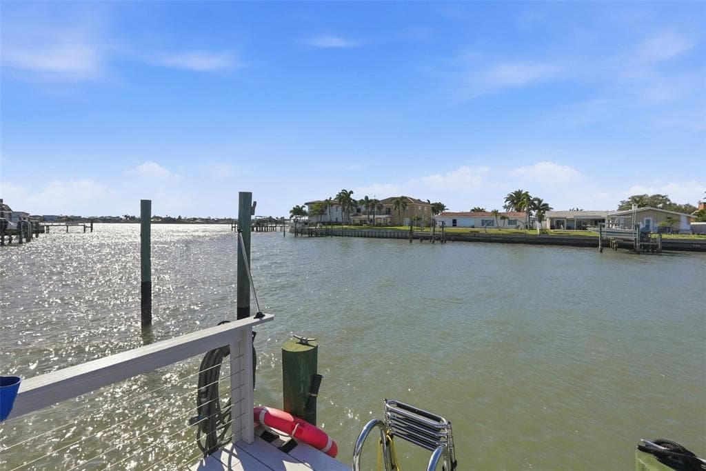573 BOCA CIEGA POINT BOULEVARD N, ST PETERSBURG, FL 33708 — zdjęcie 2