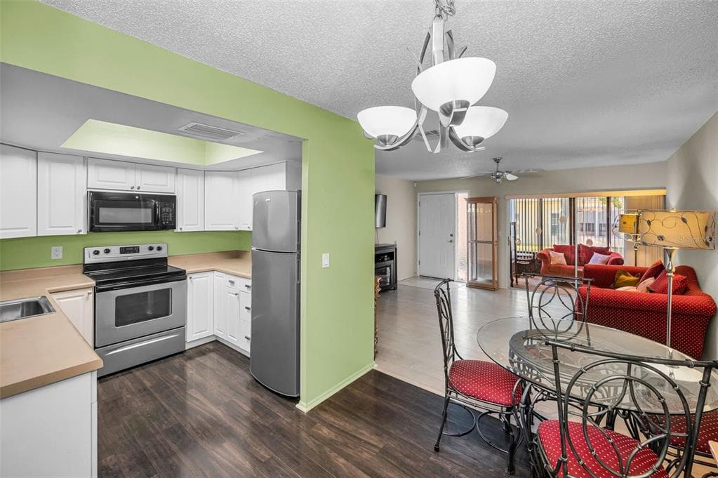 1121 QUEEN ANNE DRIVE # C, PALM HARBOR, FL 34684 — zdjęcie 3