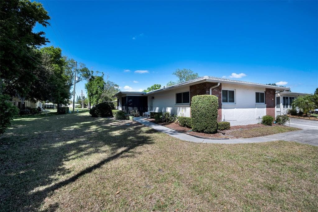 1121 QUEEN ANNE DRIVE # C, PALM HARBOR, FL 34684
