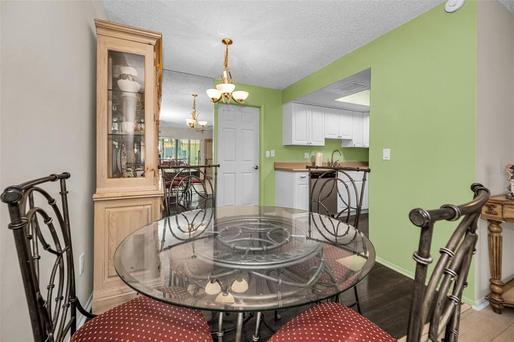 1121 QUEEN ANNE DRIVE # C, PALM HARBOR, FL 34684 — zdjęcie 4