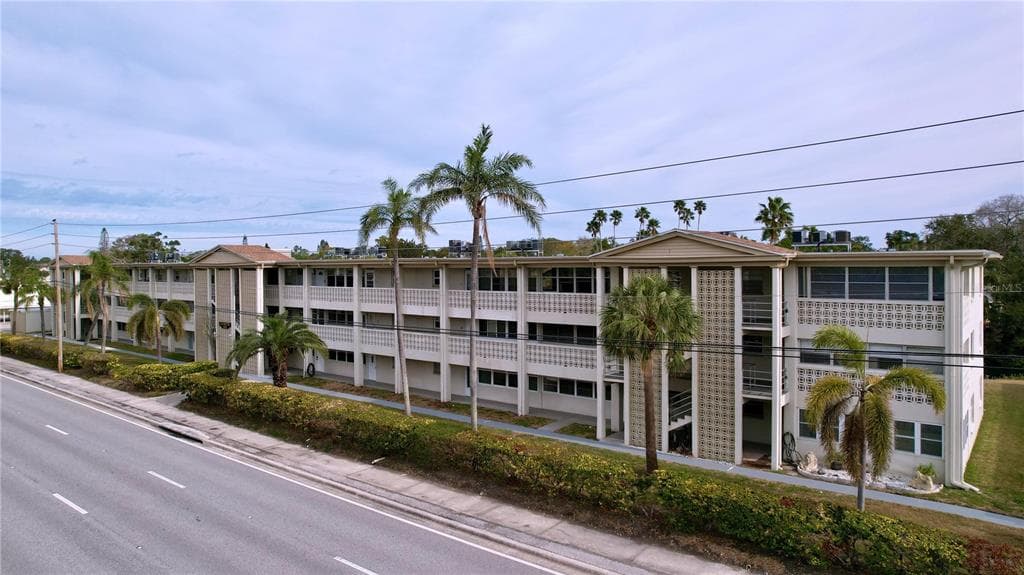 4455 DUHME ROAD # 203, ST PETERSBURG, FL 33708