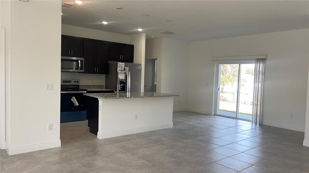 237 CIMARRON DRIVE, POINCIANA, FL 34759 — zdjęcie 4