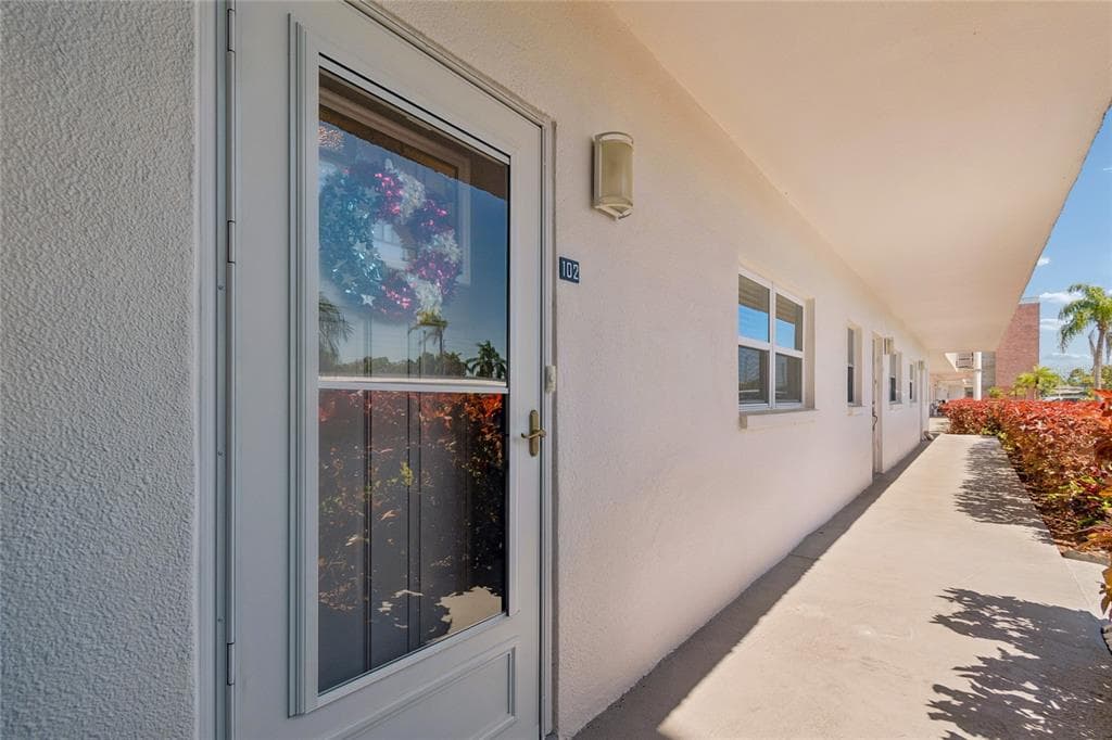 5501 80TH STREET N # 102, ST PETERSBURG, FL 33709 — zdjęcie 4