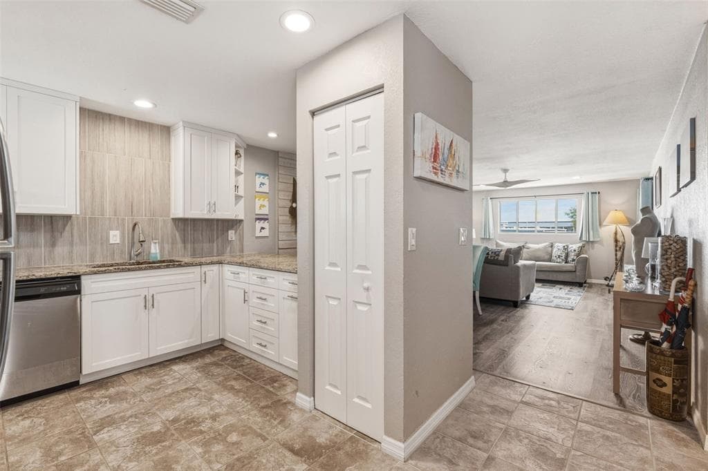 22375 EDGEWATER DRIVE # 224, PORT CHARLOTTE, FL 33980 — zdjęcie 5