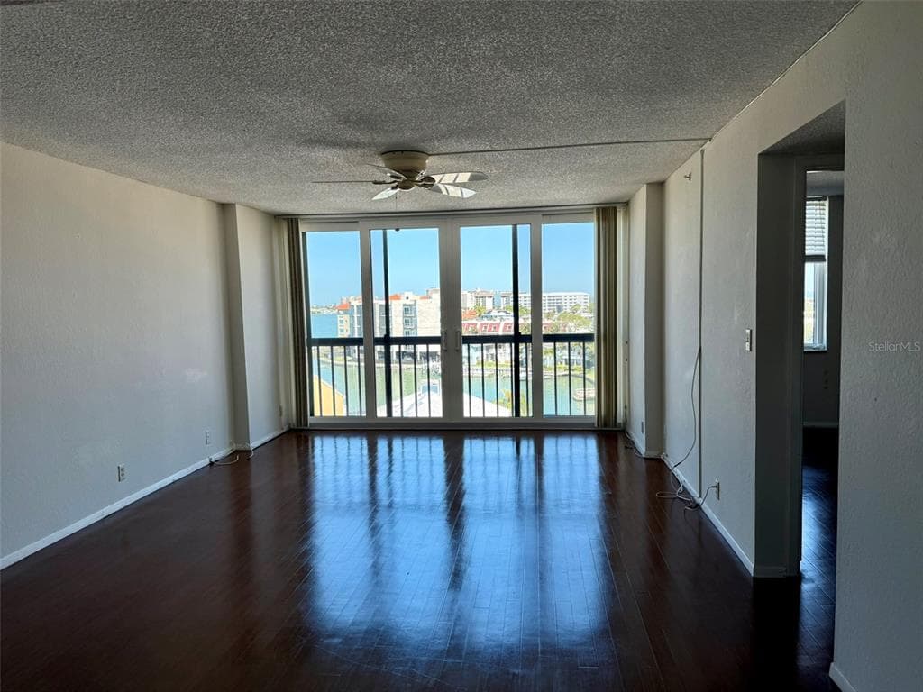 255 DOLPHIN POINT # 710, CLEARWATER BEACH, FL 33767 — zdjęcie 4