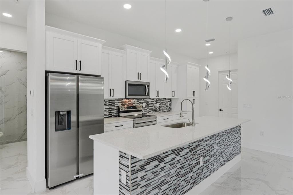 12 SE 17TH AVENUE, CAPE CORAL, FL 33990 — zdjęcie 3