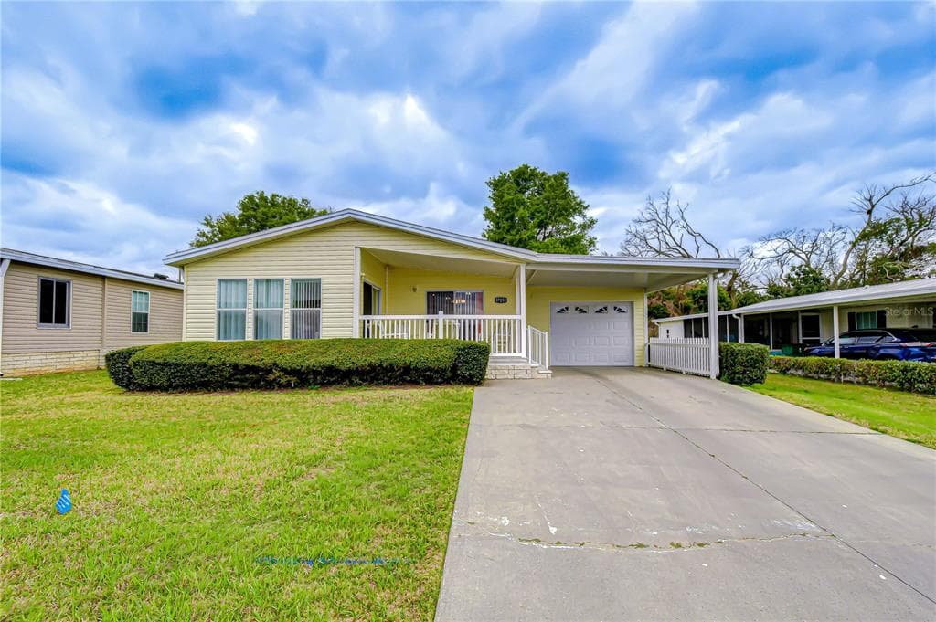 37232 NEUKOM AVENUE, ZEPHYRHILLS, FL 33541