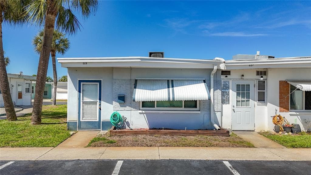 250 ROSERY ROAD NW # 228, LARGO, FL 33770
