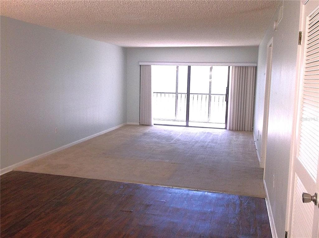 9433 HARBOR GREENS WAY # 305, SEMINOLE, FL 33776 — zdjęcie 5