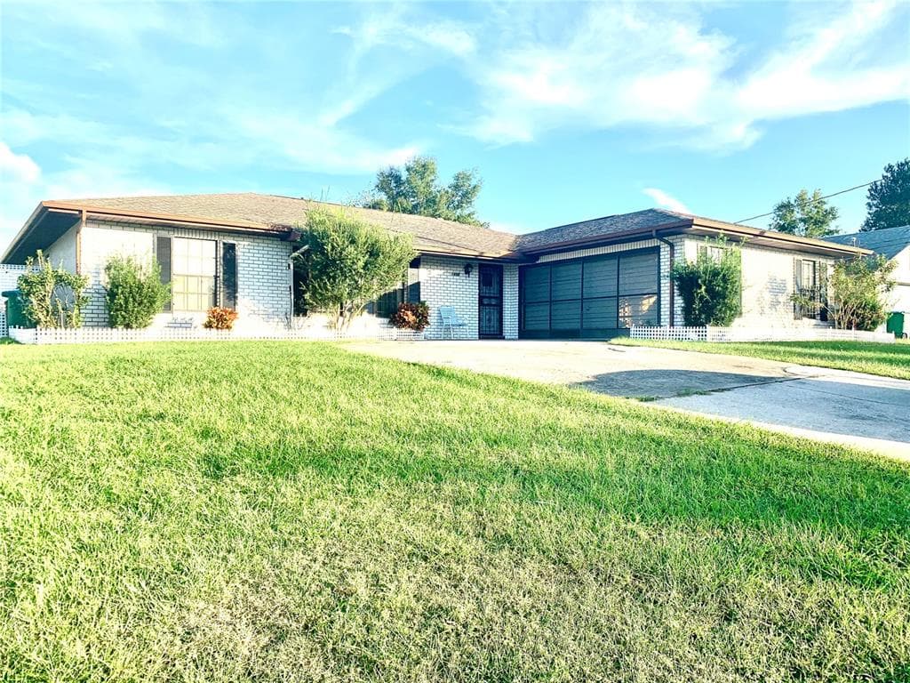 1891 FORTUNE COURT, DELTONA, FL 32725