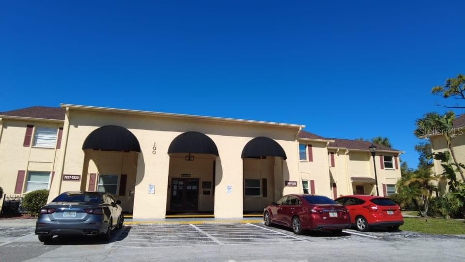 7327 ABONADO ROAD # 7327, TAMPA, FL 33615