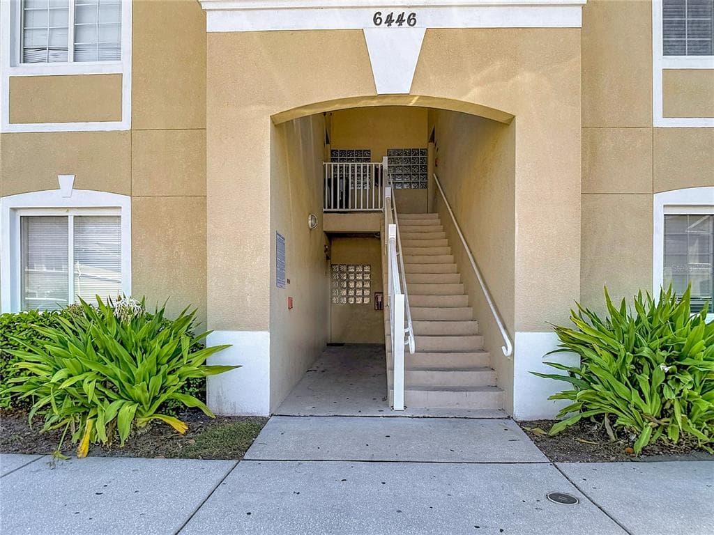 6446 CYPRESSDALE DRIVE # 202, RIVERVIEW, FL 33578 — zdjęcie 2