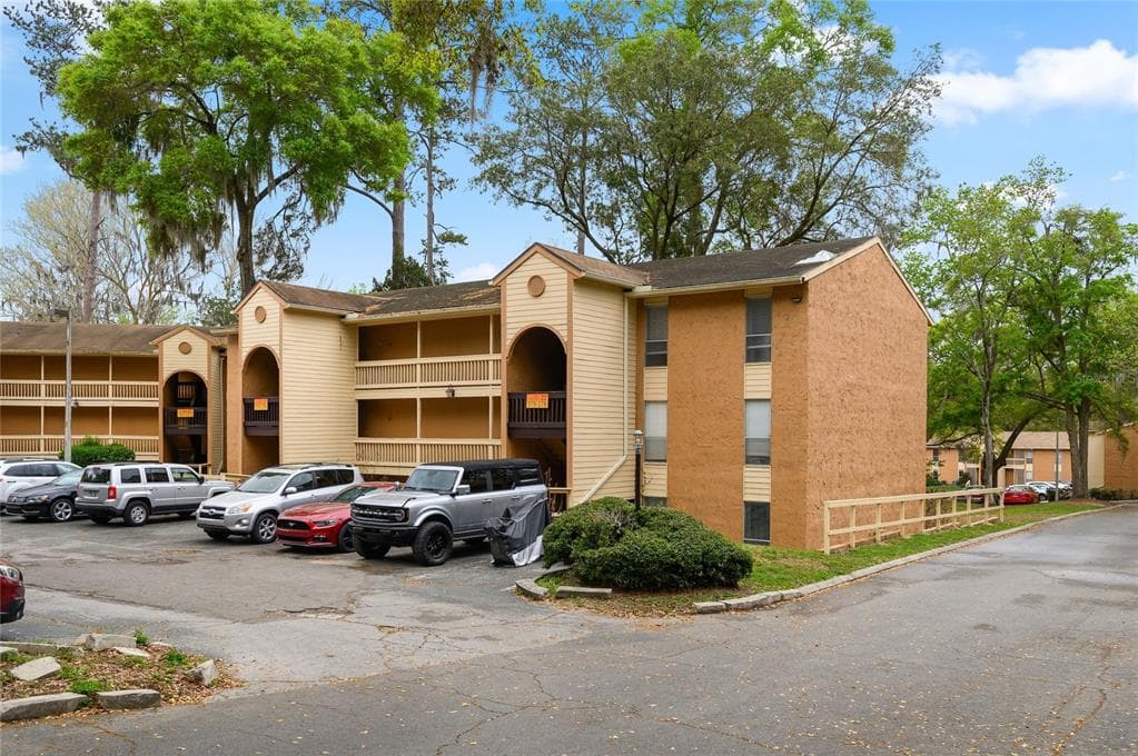 1810 NW 23RD BOULEVARD # 174, GAINESVILLE, FL 32605