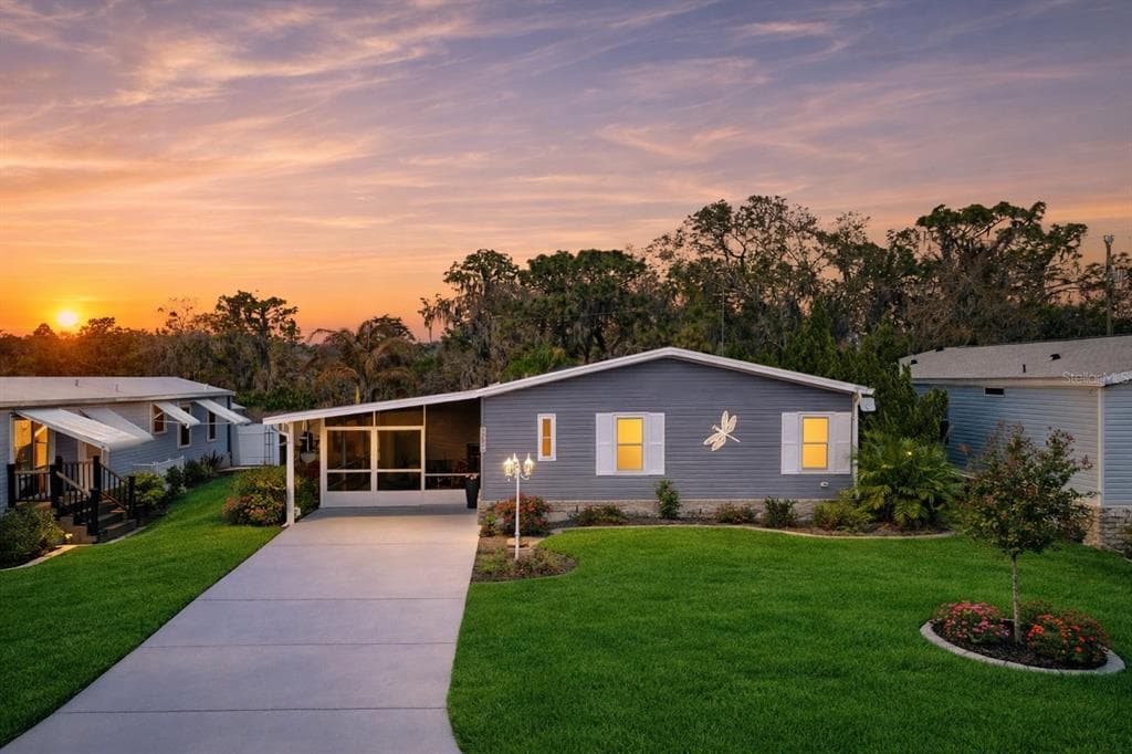 8568 BREEZE HILL DRIVE, LAKE WALES, FL 33898