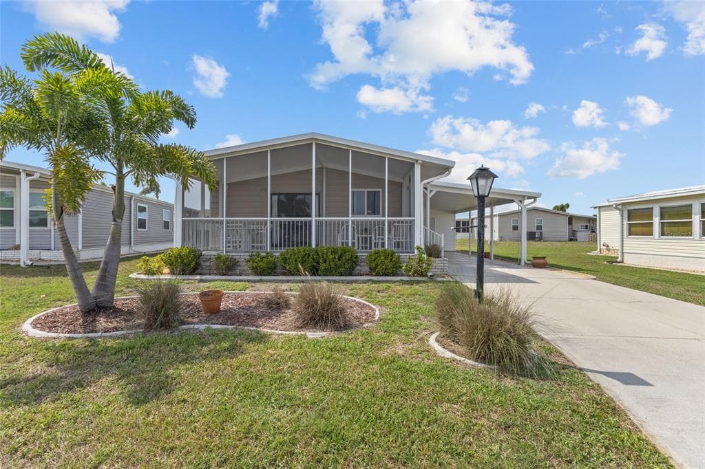 611 LA JOLLA CIRCLE, NORTH PORT, FL 34287
