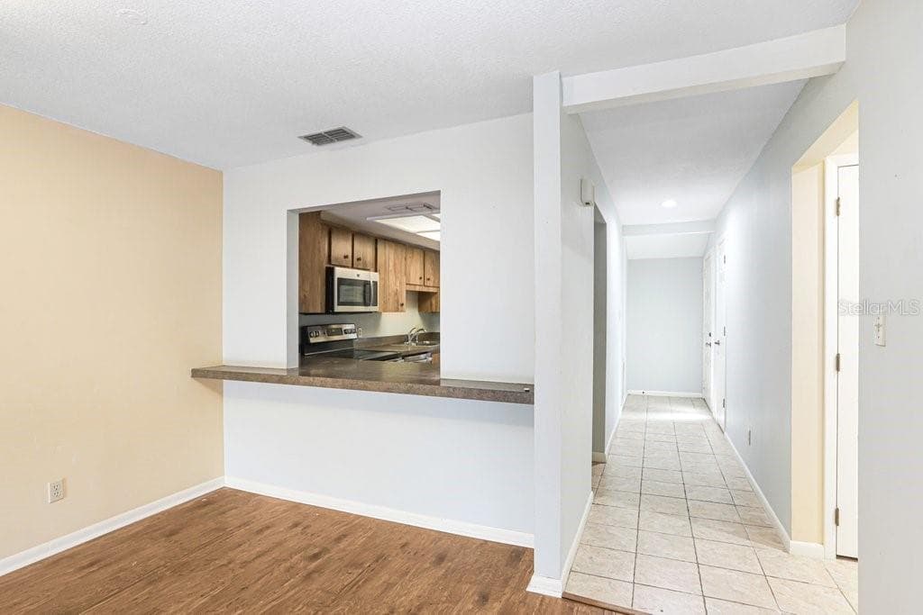 2025 SYLVESTER ROAD # C2, LAKELAND, FL 33803 — zdjęcie 3