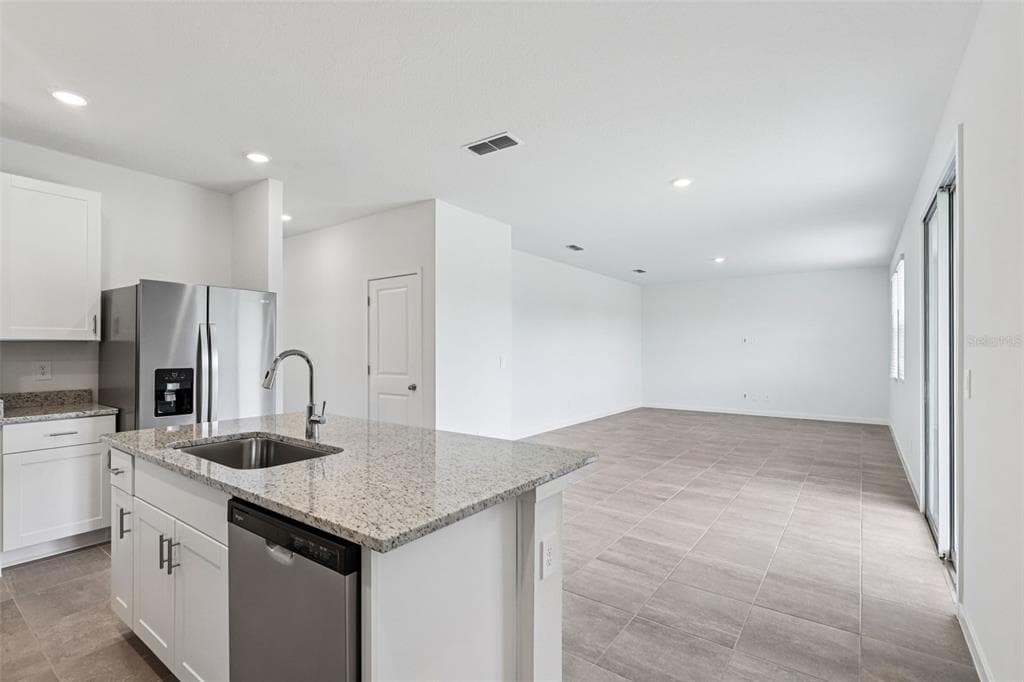 8 WANDERING CREEK WAY, PALM COAST, FL 32164 — zdjęcie 4