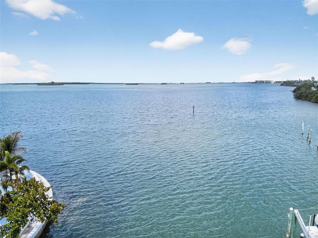 1866 VENETIAN POINT DRIVE, CLEARWATER, FL 33755 — zdjęcie 3