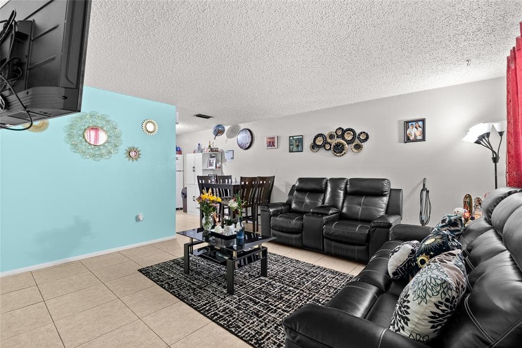 8040 47TH AVENUE N, ST PETERSBURG, FL 33709 — zdjęcie 4