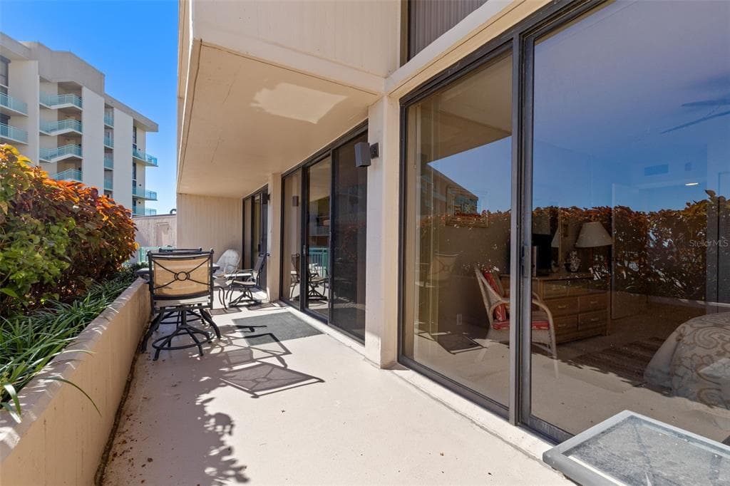 1 KEY CAPRI # 102E, TREASURE ISLAND, FL 33706 — zdjęcie 3
