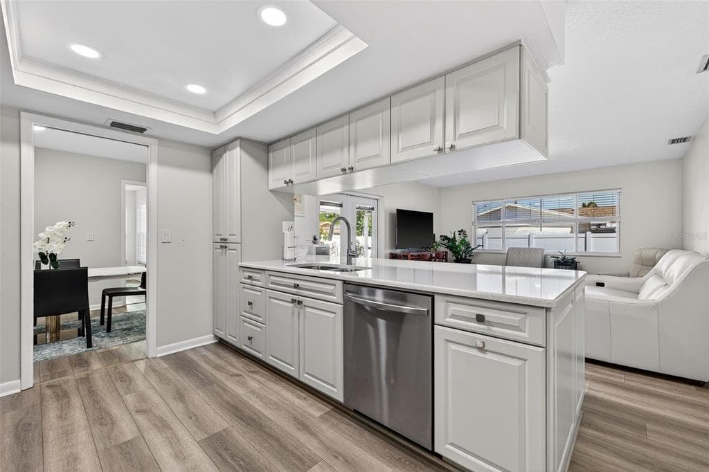 10275 113TH STREET, SEMINOLE, FL 33778 — zdjęcie 5