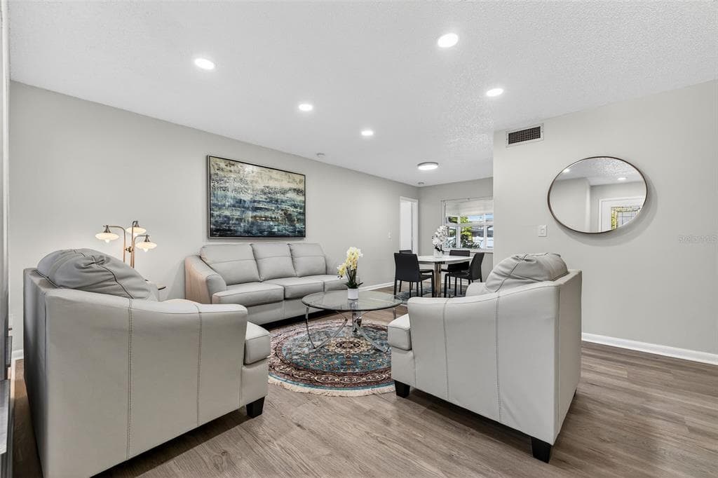 10275 113TH STREET, SEMINOLE, FL 33778 — zdjęcie 4