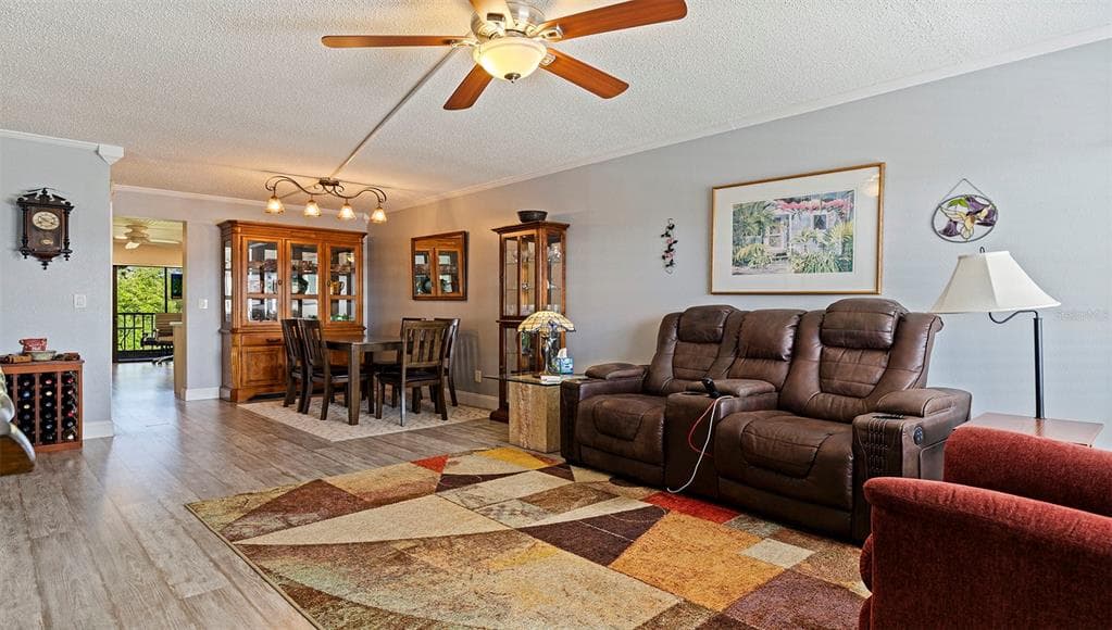 4910 BAY STREET NE # 310, ST PETERSBURG, FL 33703 — zdjęcie 3