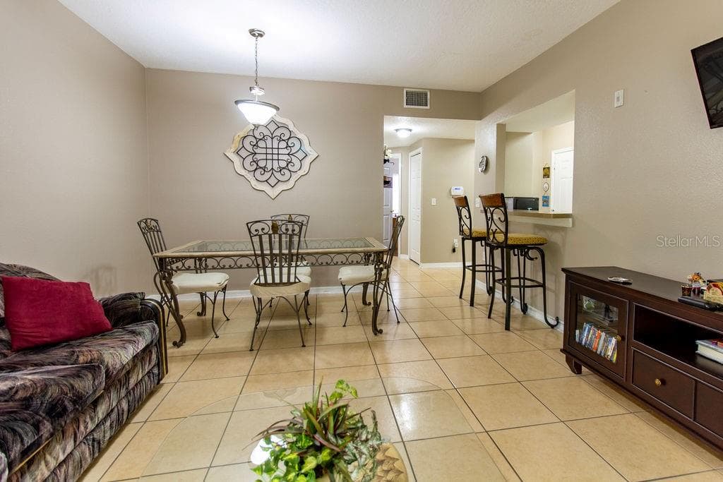 6445 CYPRESSDALE DRIVE # 102, RIVERVIEW, FL 33578 — zdjęcie 5