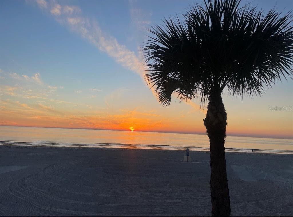 17610 LEE AVENUE, REDINGTON SHORES, FL 33708 — zdjęcie 4