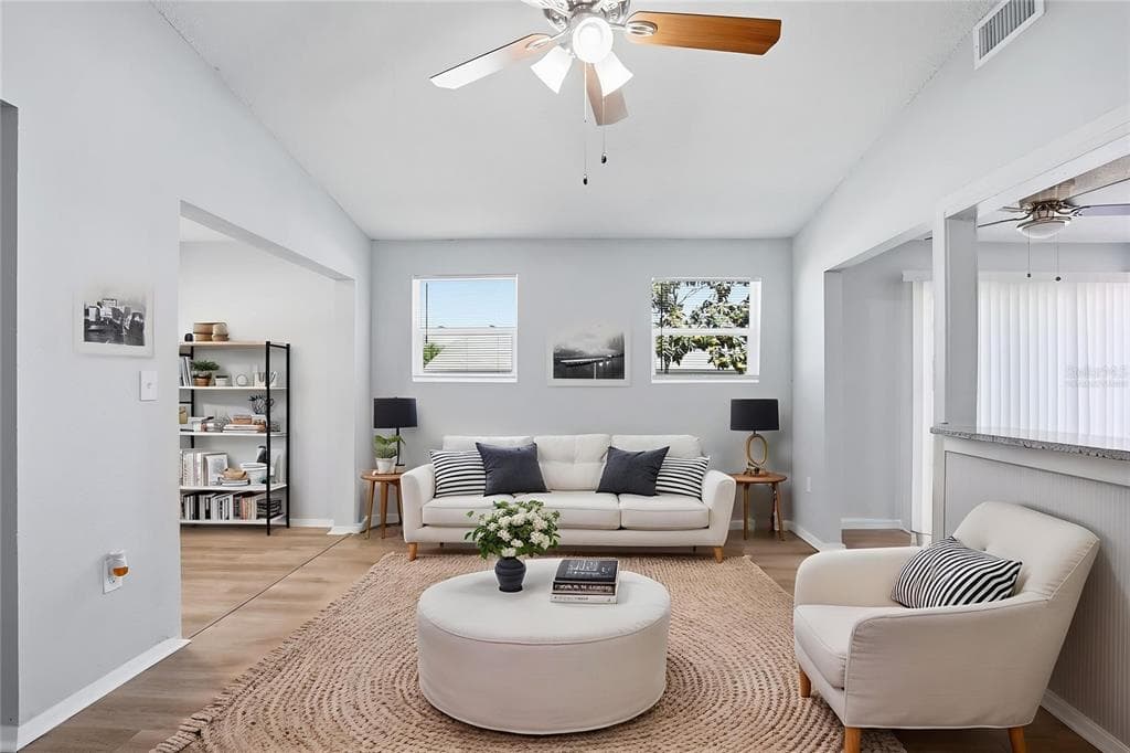 728 E SPRUCE STREET, TARPON SPRINGS, FL 34689 — zdjęcie 4