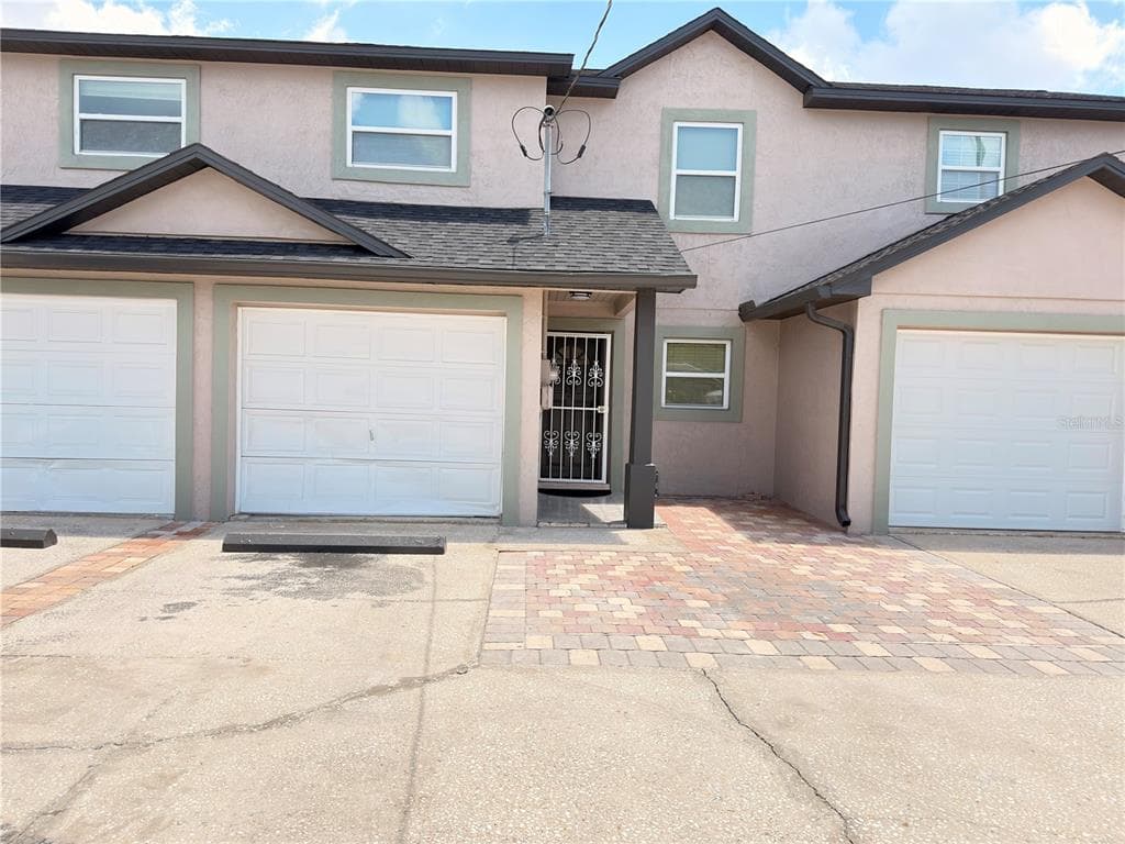 8443 N GRADY AVENUE, TAMPA, FL 33614