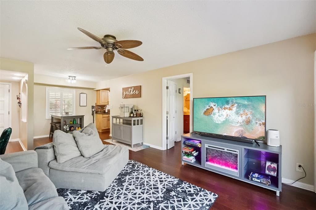8300 BARDMOOR BOULEVARD # 103, SEMINOLE, FL 33777 — zdjęcie 4