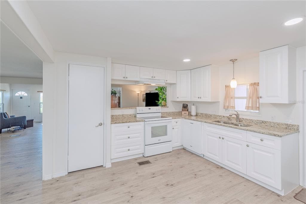 4851 W GANDY BOULEVARD # 23C, TAMPA, FL 33611 — zdjęcie 4