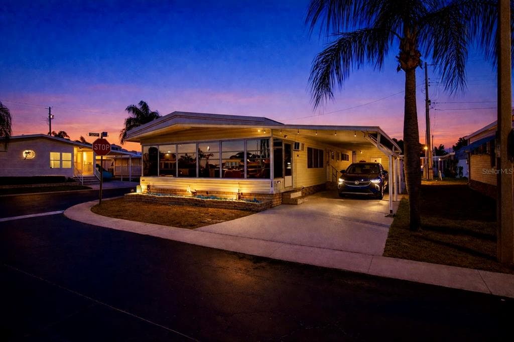2000 E BAY DRIVE # 132, LARGO, FL 33771