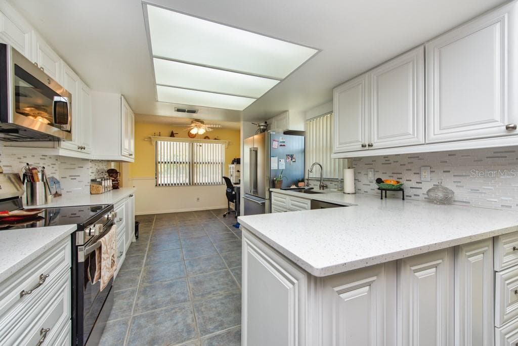 1605 LELAND DRIVE, SUN CITY CENTER, FL 33573 — zdjęcie 3