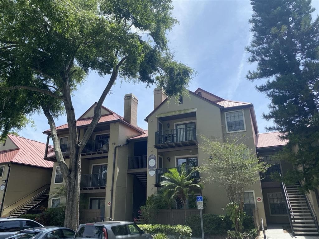 246 AFTON SQUARE # 203, ALTAMONTE SPRINGS, FL 32714
