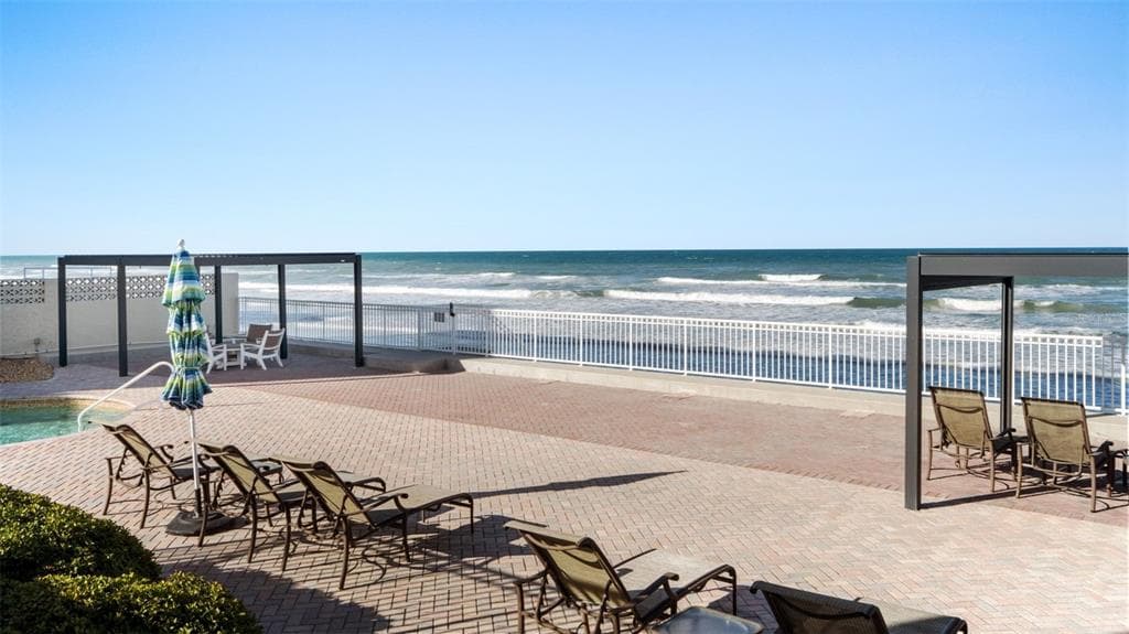 3837-3839 S ATLANTIC AVENUE, DAYTONA BEACH, FL 32118 — zdjęcie 4