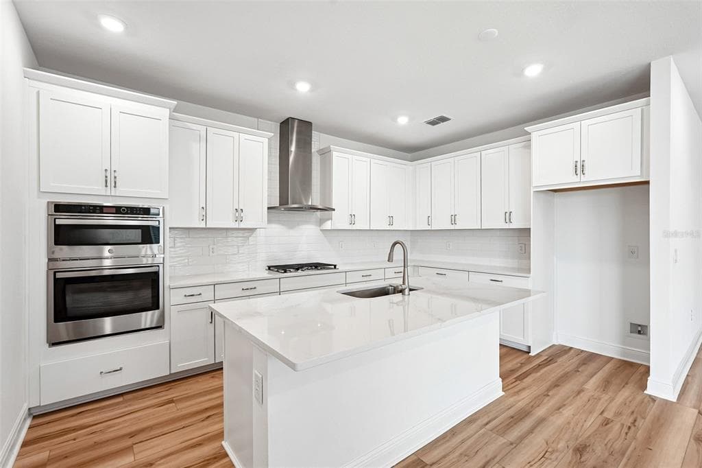 8221 SEAFLOWER PARKWAY, BRADENTON, FL 34210 — zdjęcie 3