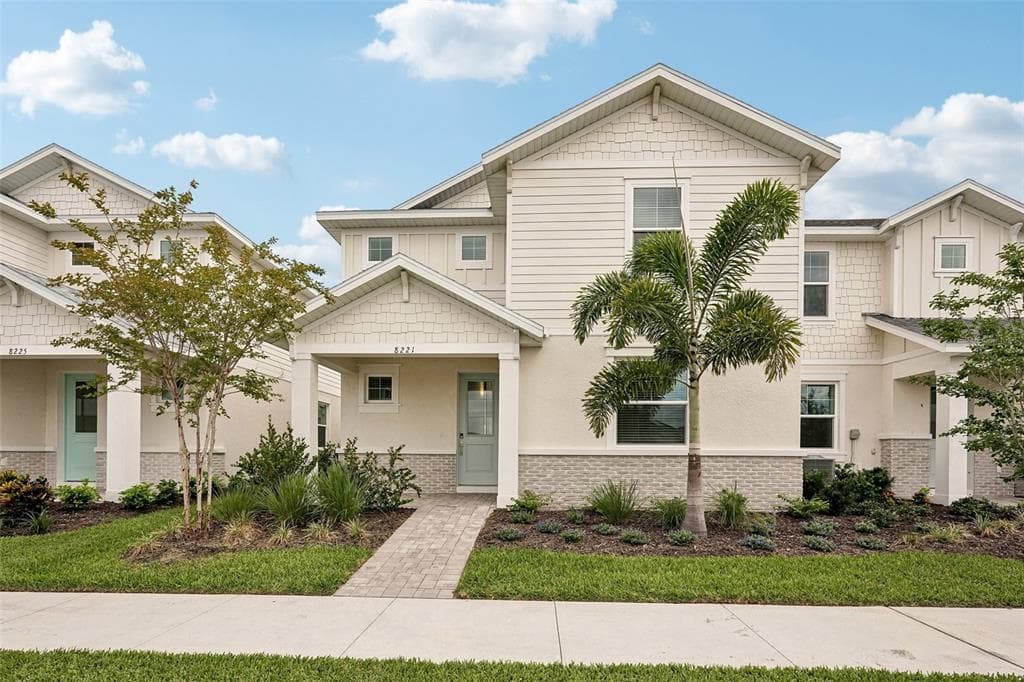 8221 SEAFLOWER PARKWAY, BRADENTON, FL 34210